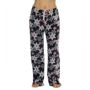 NWT Just Love ultra soft fleece pajama pants in cute snowflake print in size S